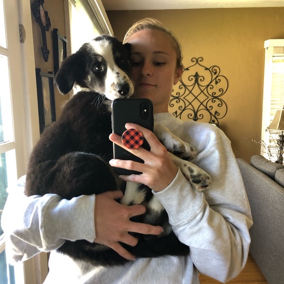 Meet your Posher, Nichole - Picture 3 of 3